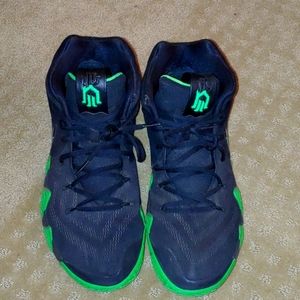 Mens basketball shoes Kyrie 4 Halloween edition